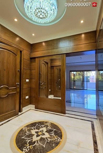 شقة 6 غرف 860م² للبيع في المزة - فيلات غربية