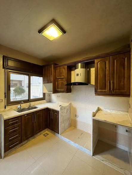 شقة 2 غرف 100م² طابق 1 للبيع في ضاحية قدسيا