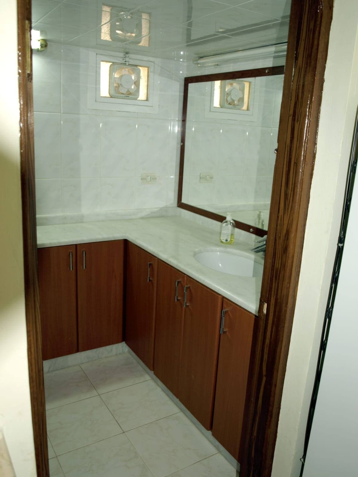 فيلا 22 غرف 8 صالات 6753م² طابق 4 للبيع