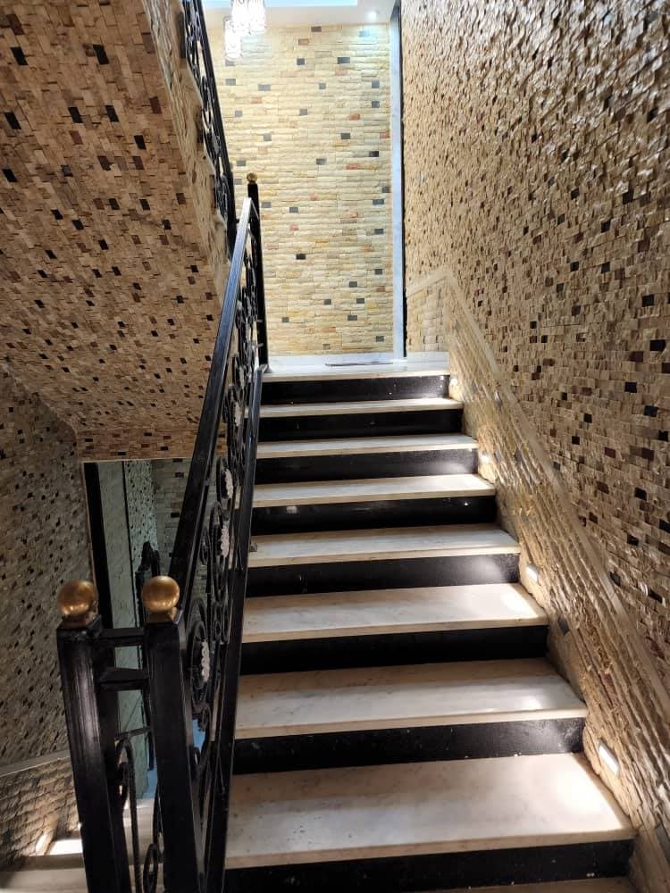 مزرعة 4 غرف 1 صالات 295م² طابق 1 للبيع