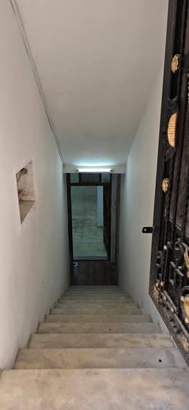 محل 3 غرف 1 صالات 150م² طابق 2 للبيع