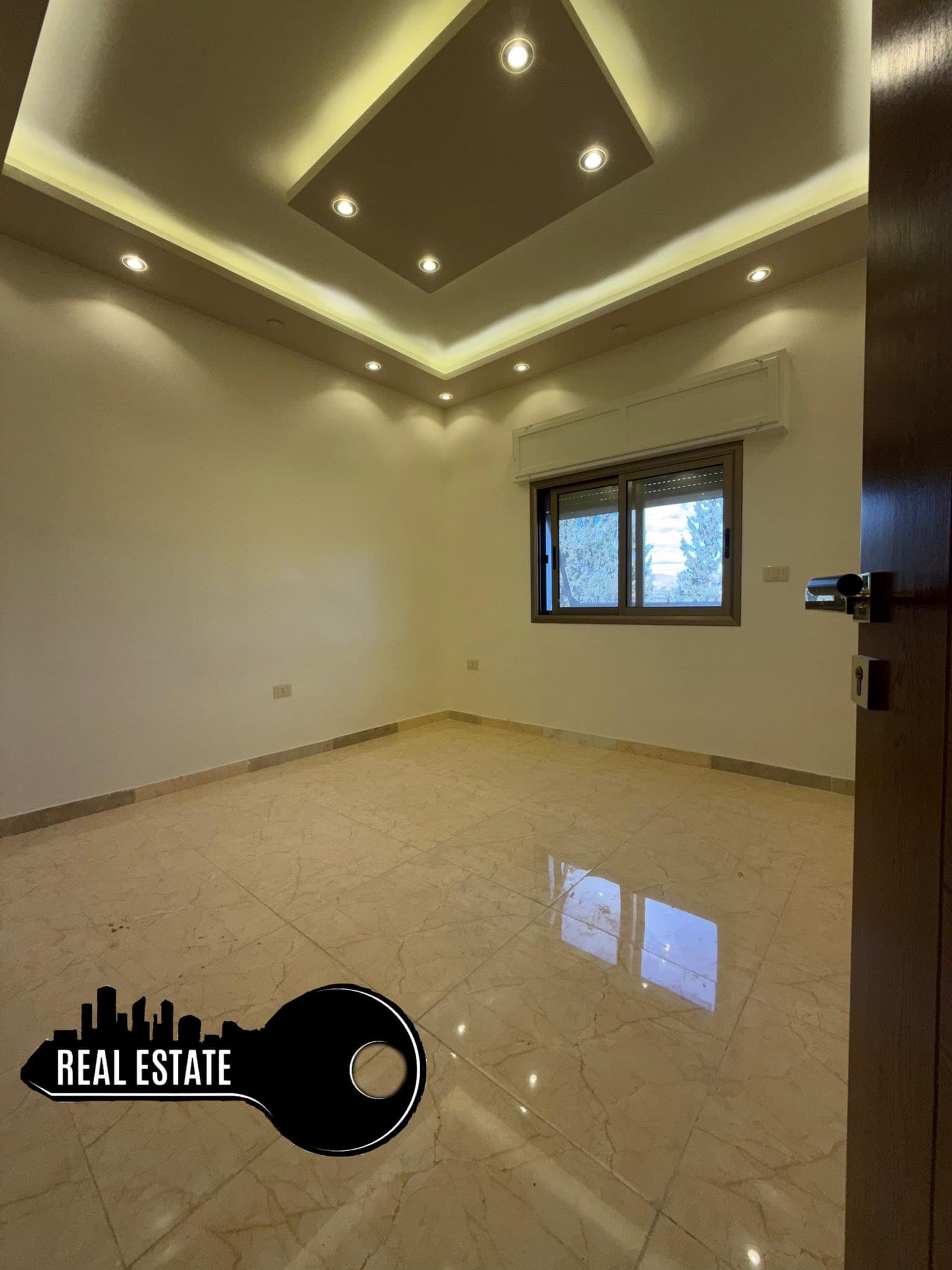 شقة 2 غرف 1 صالات 90م² طابق 3 للبيع