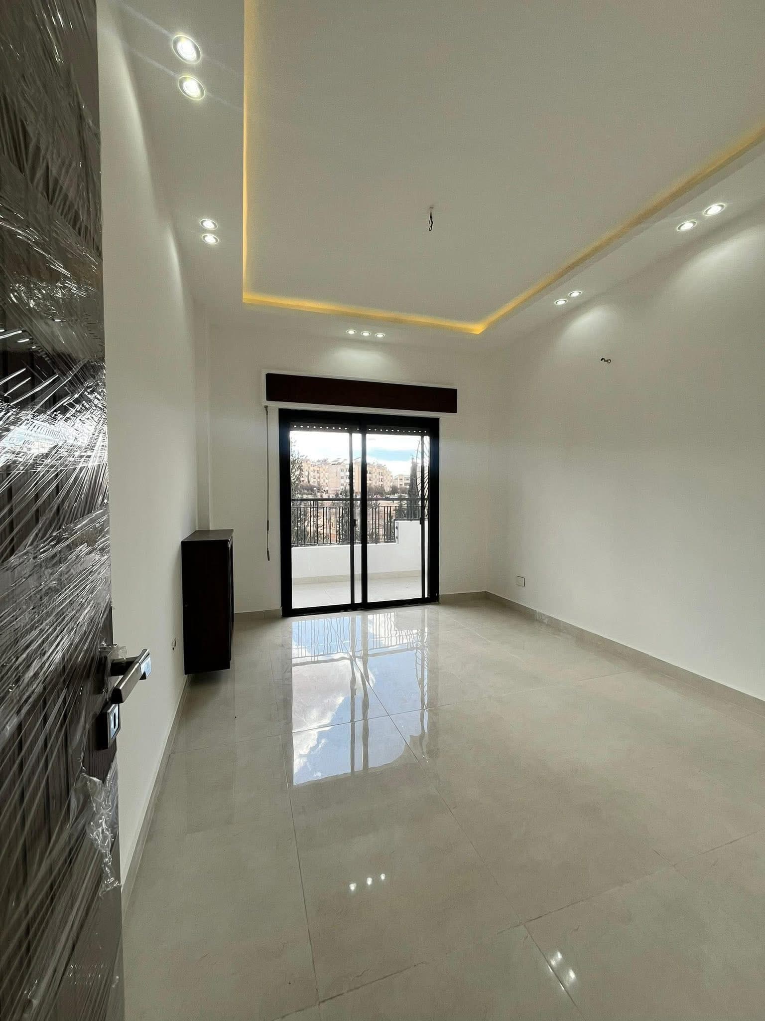 شقة 3 غرف 1 صالات 117م² طابق 1 للبيع