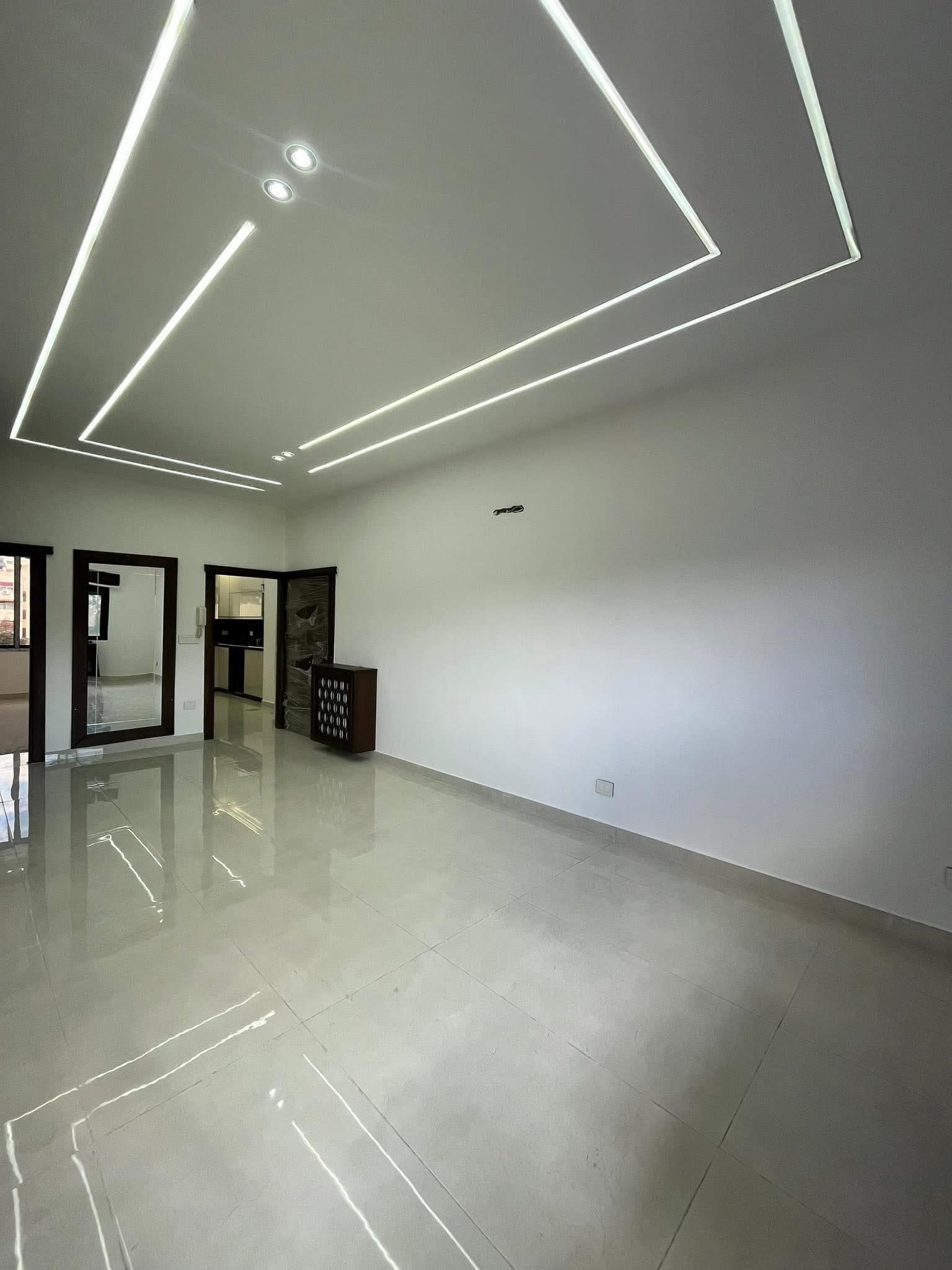 شقة 3 غرف 1 صالات 117م² طابق 1 للبيع