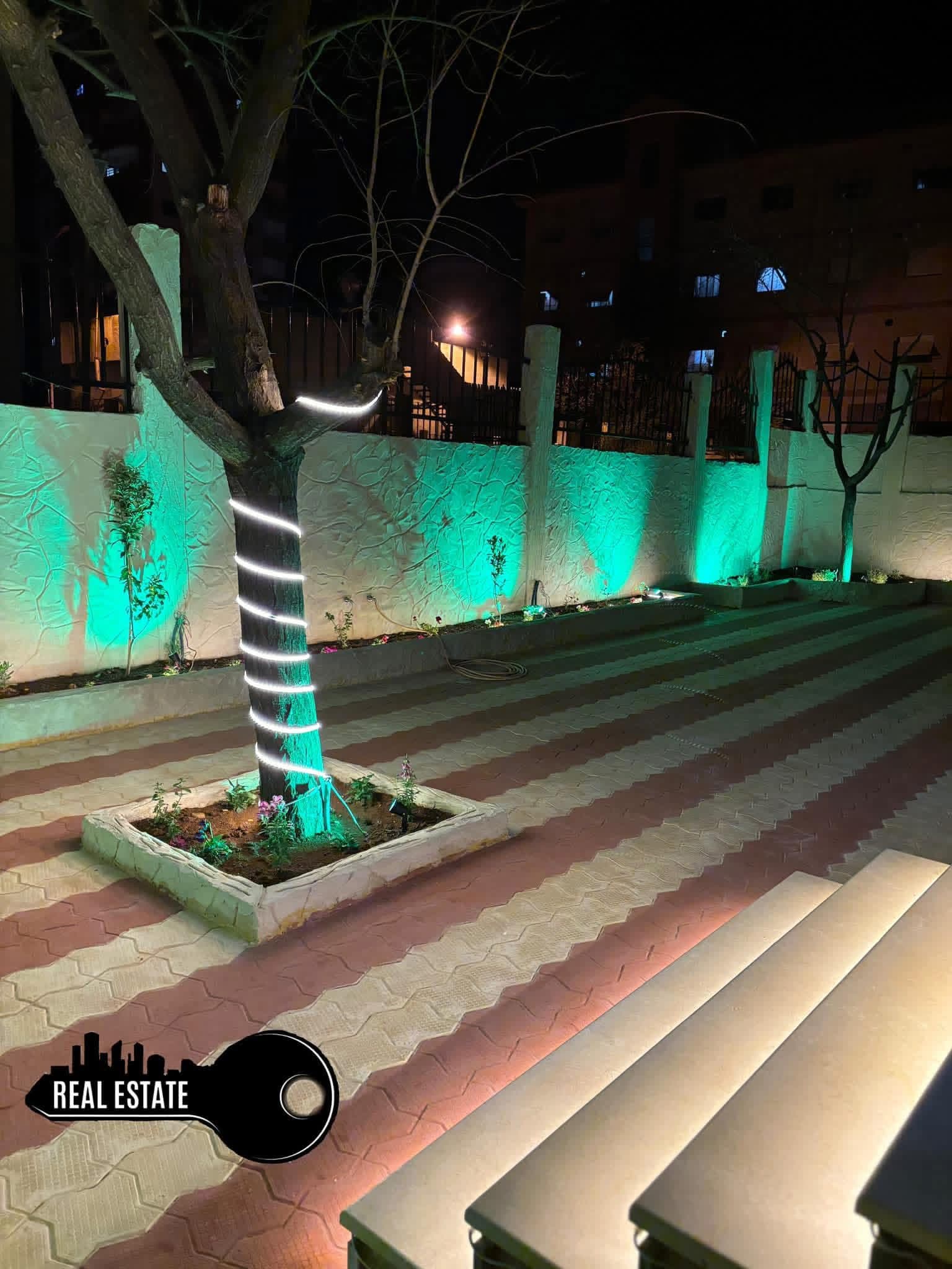 شقة 2 غرف 1 صالات 90م² أرضي للبيع