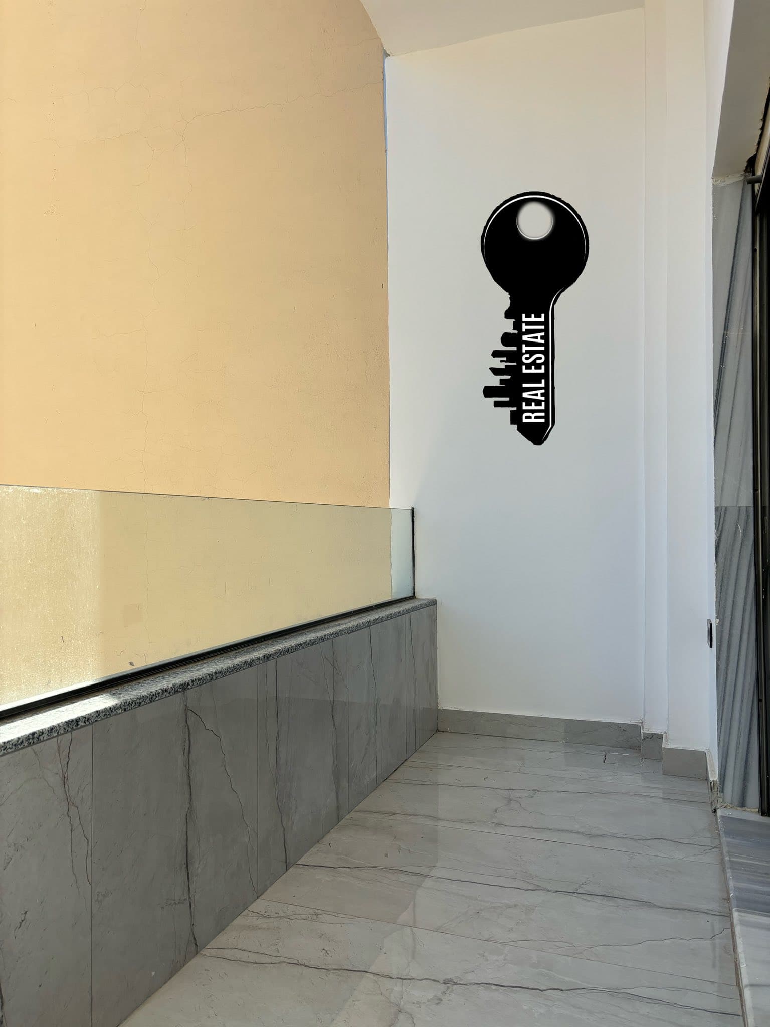 شقة 2 غرف 1 صالات 90م² طابق 1 للبيع