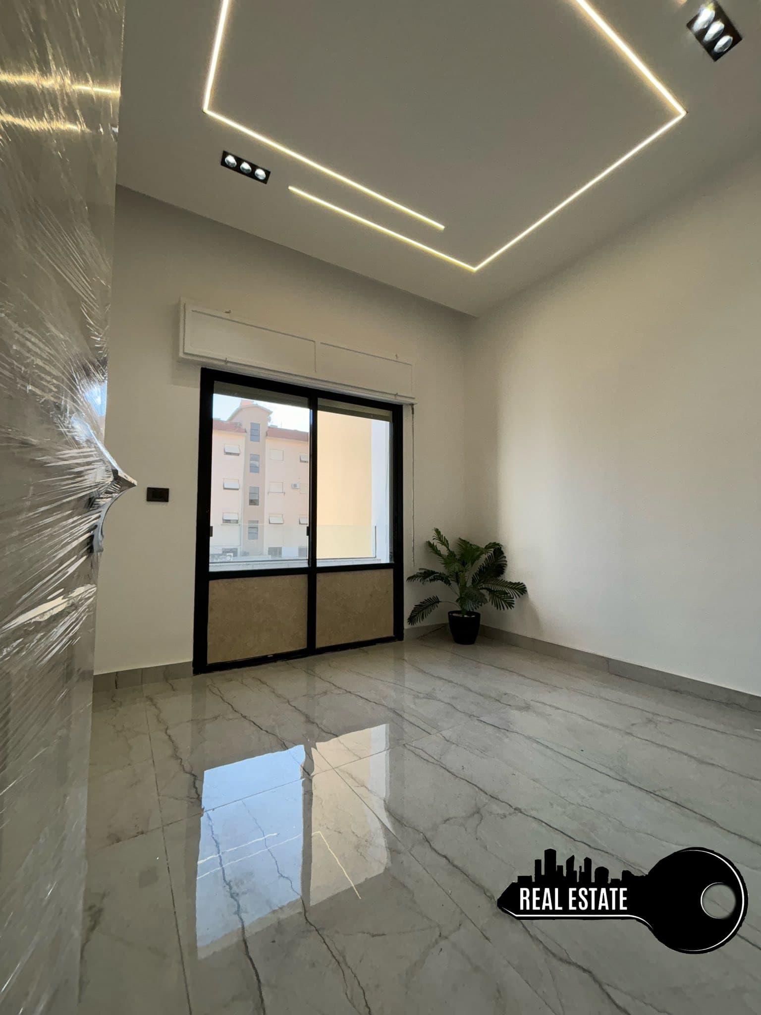 شقة 2 غرف 1 صالات 90م² طابق 1 للبيع