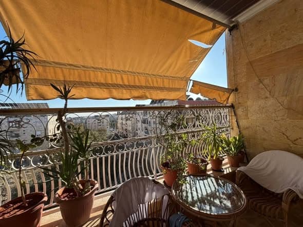 شقة 6 غرف 1 صالات 270م² طابق 3 للبيع