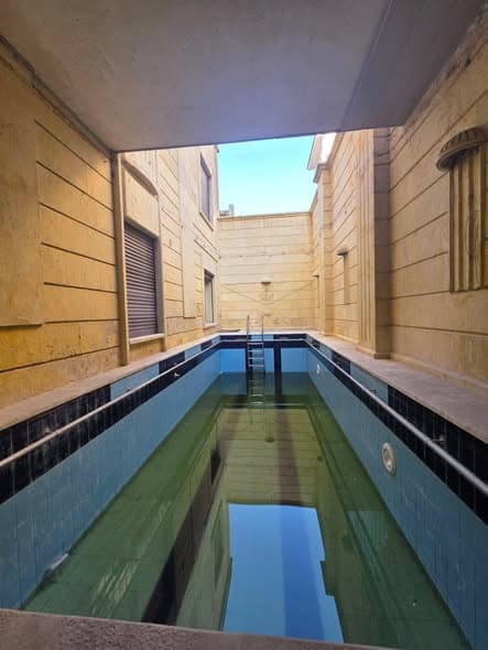 شقة 4 غرف 5 صالات 1000م² للبيع