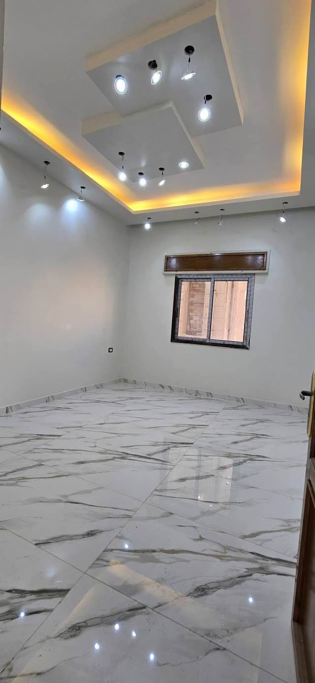 شقة 4 غرف 1 صالات 135م² طابق 1 للبيع