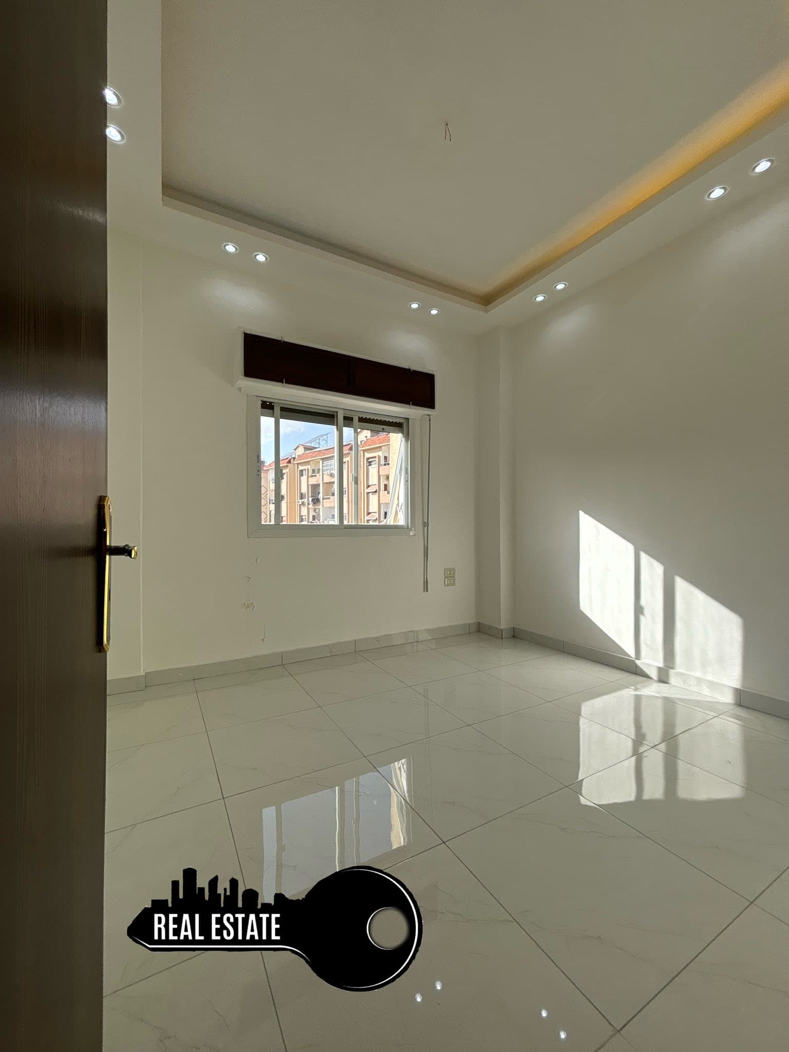 شقة 2 غرف 1 صالات 76م² طابق 1 للبيع