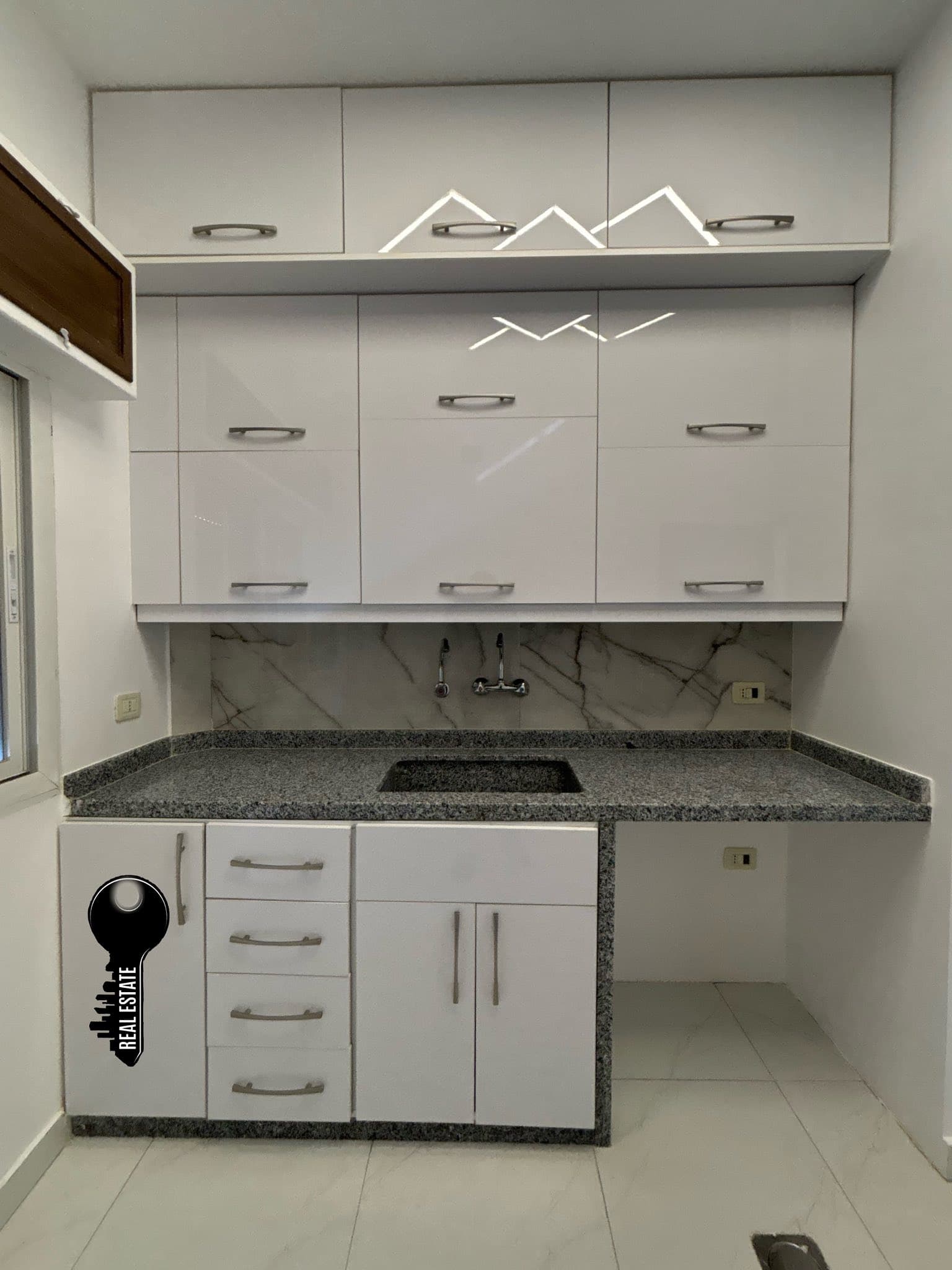 شقة 2 غرف 1 صالات 76م² طابق 1 للبيع