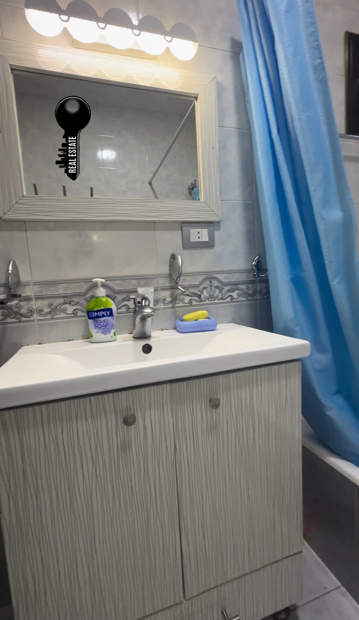 شقة 3 غرف 1 صالات 120م² طابق 2 مع فرش للبيع