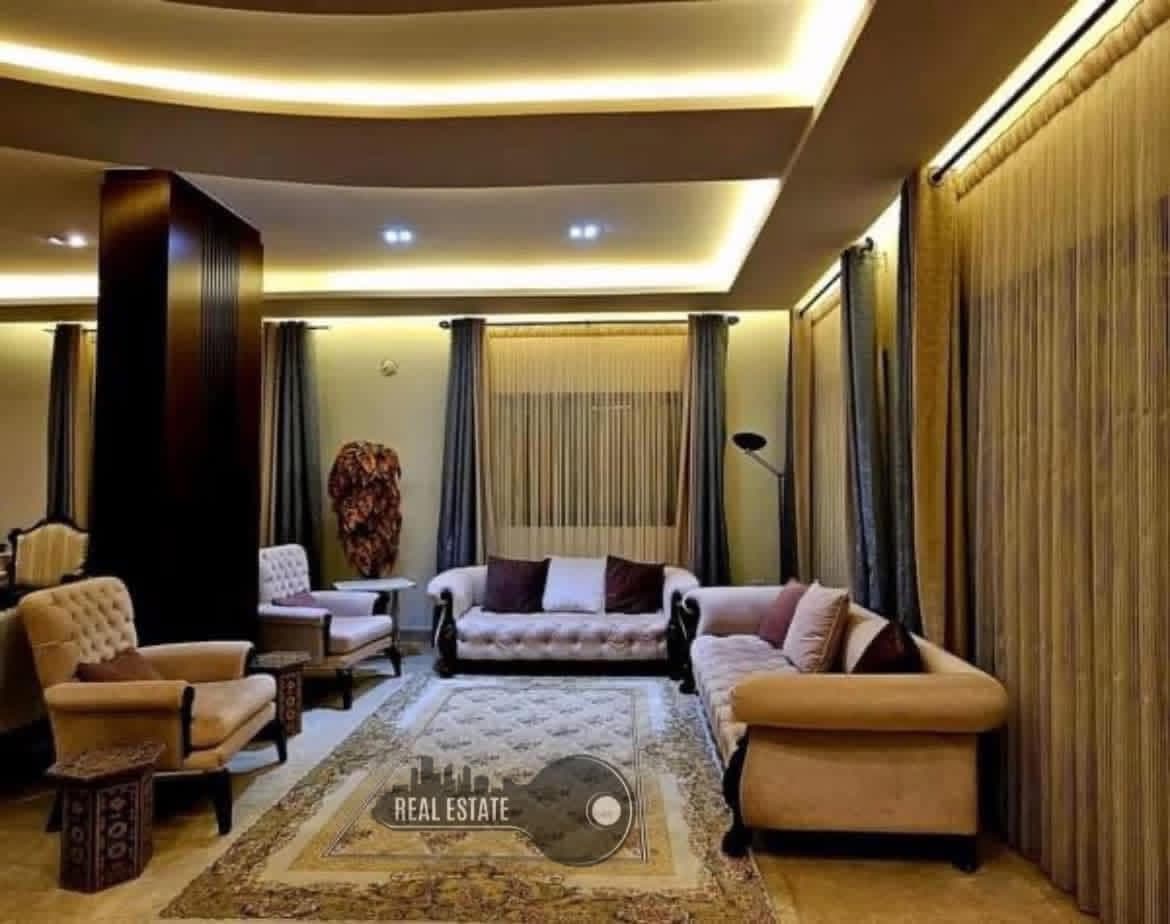 شقة 4 غرف 1 صالات 235م² طابق 4 للبيع