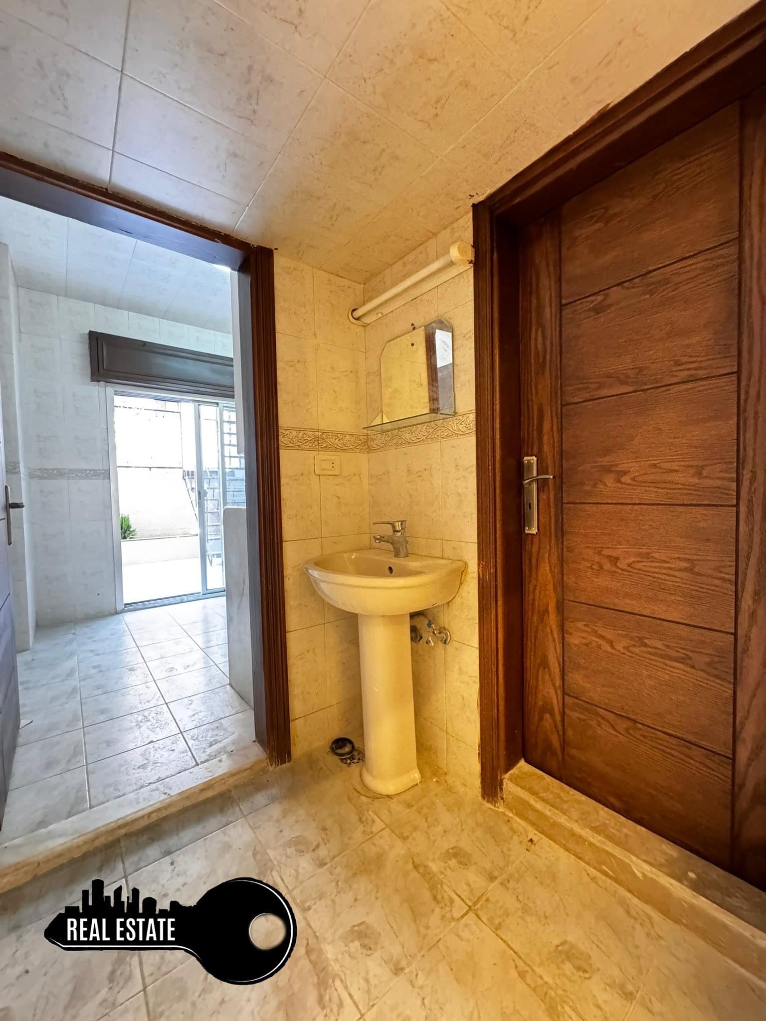 شقة 3 غرف 1 صالات 120م² طابق 4 للبيع