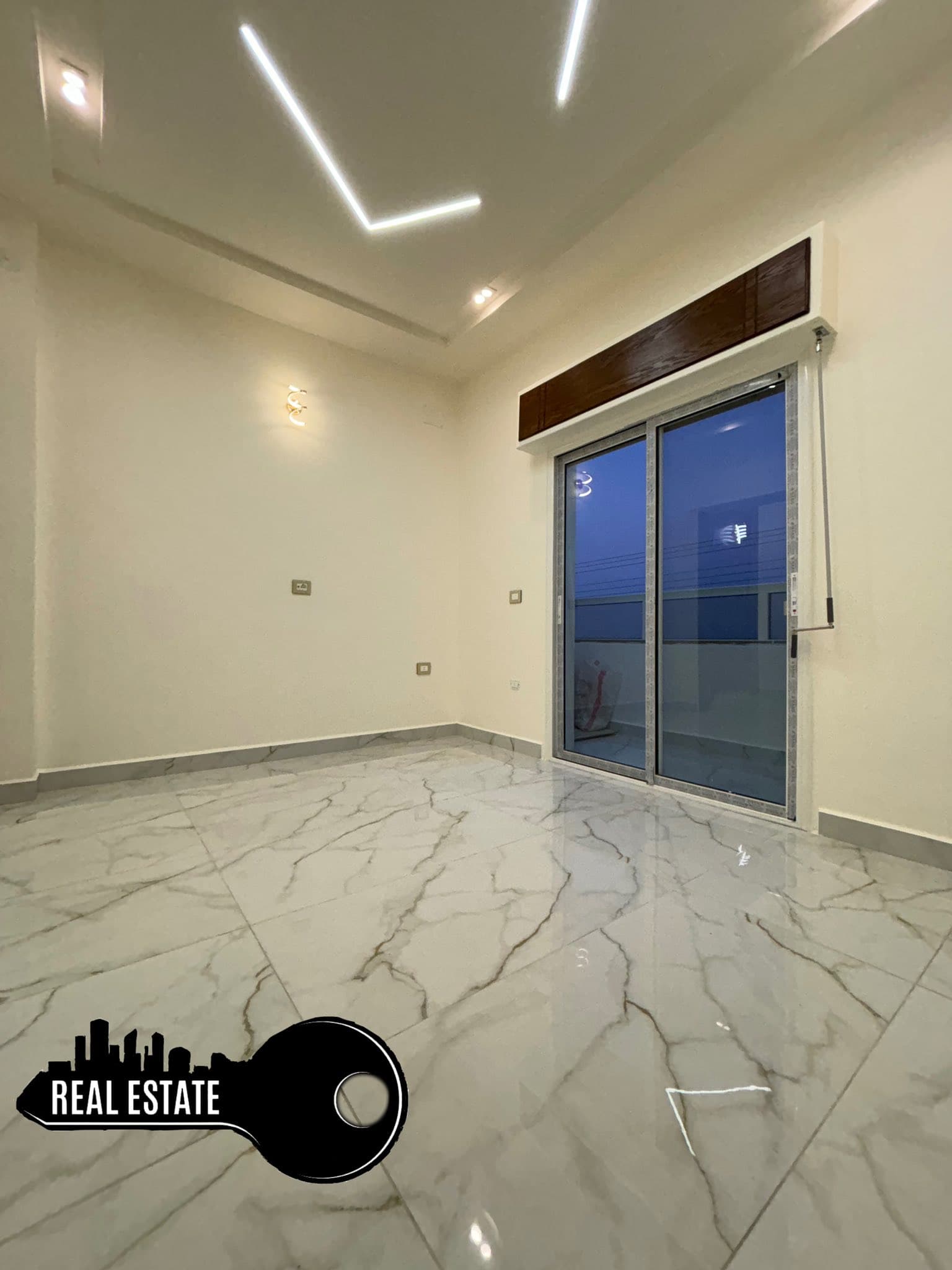 شقة 3 غرف 1 صالات 80م² طابق 1 للبيع