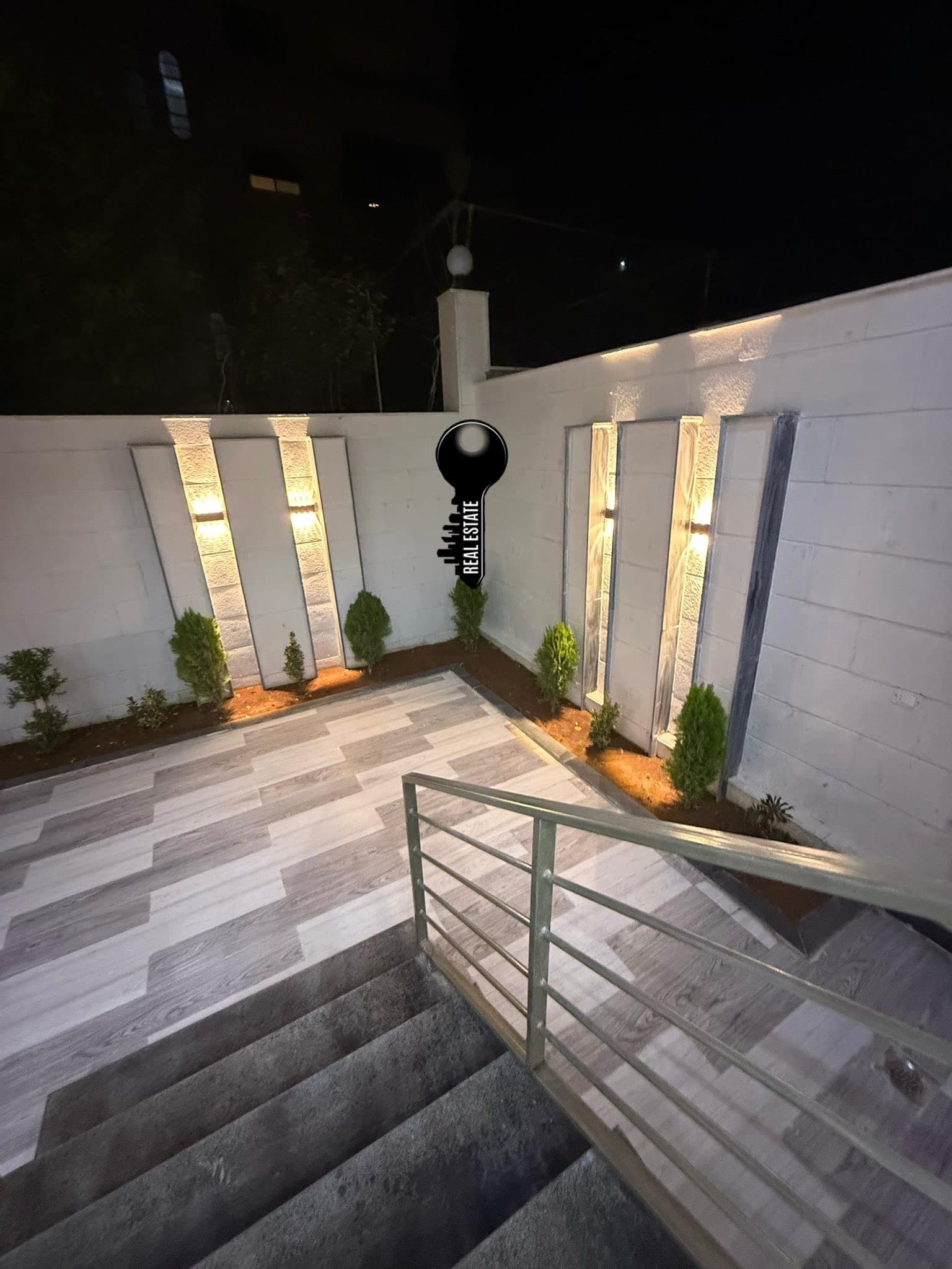 شقة 2 غرف 1 صالات 115م² أرضي للبيع