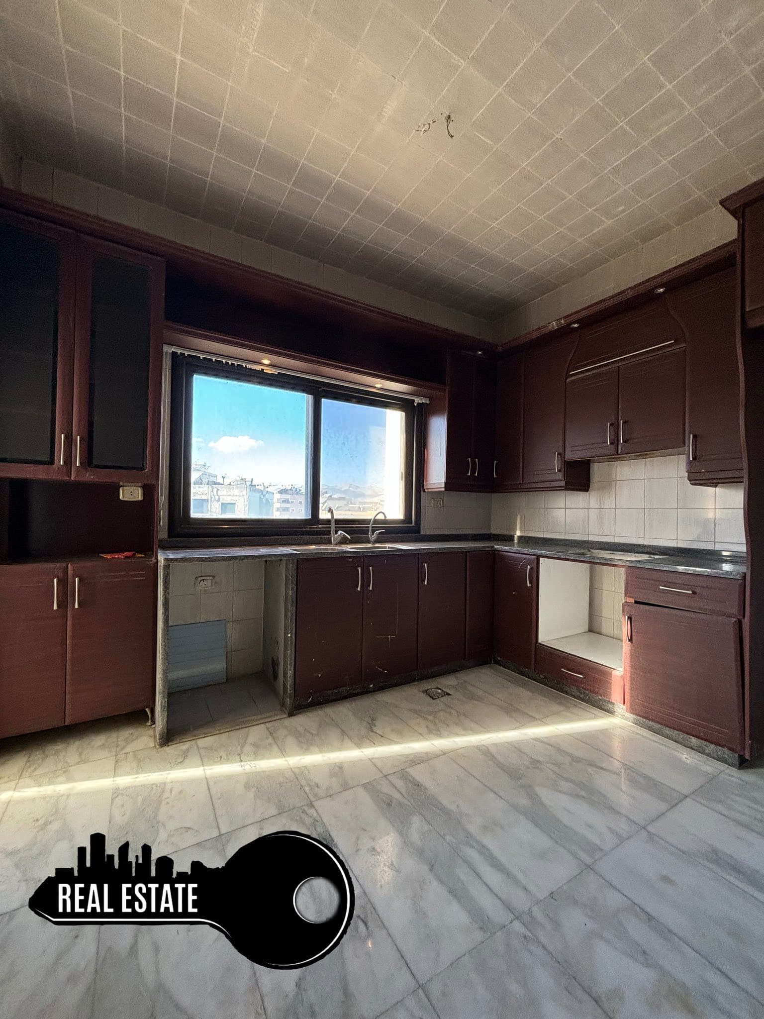 شقة 3 غرف 1 صالات 100م² طابق 2 للبيع