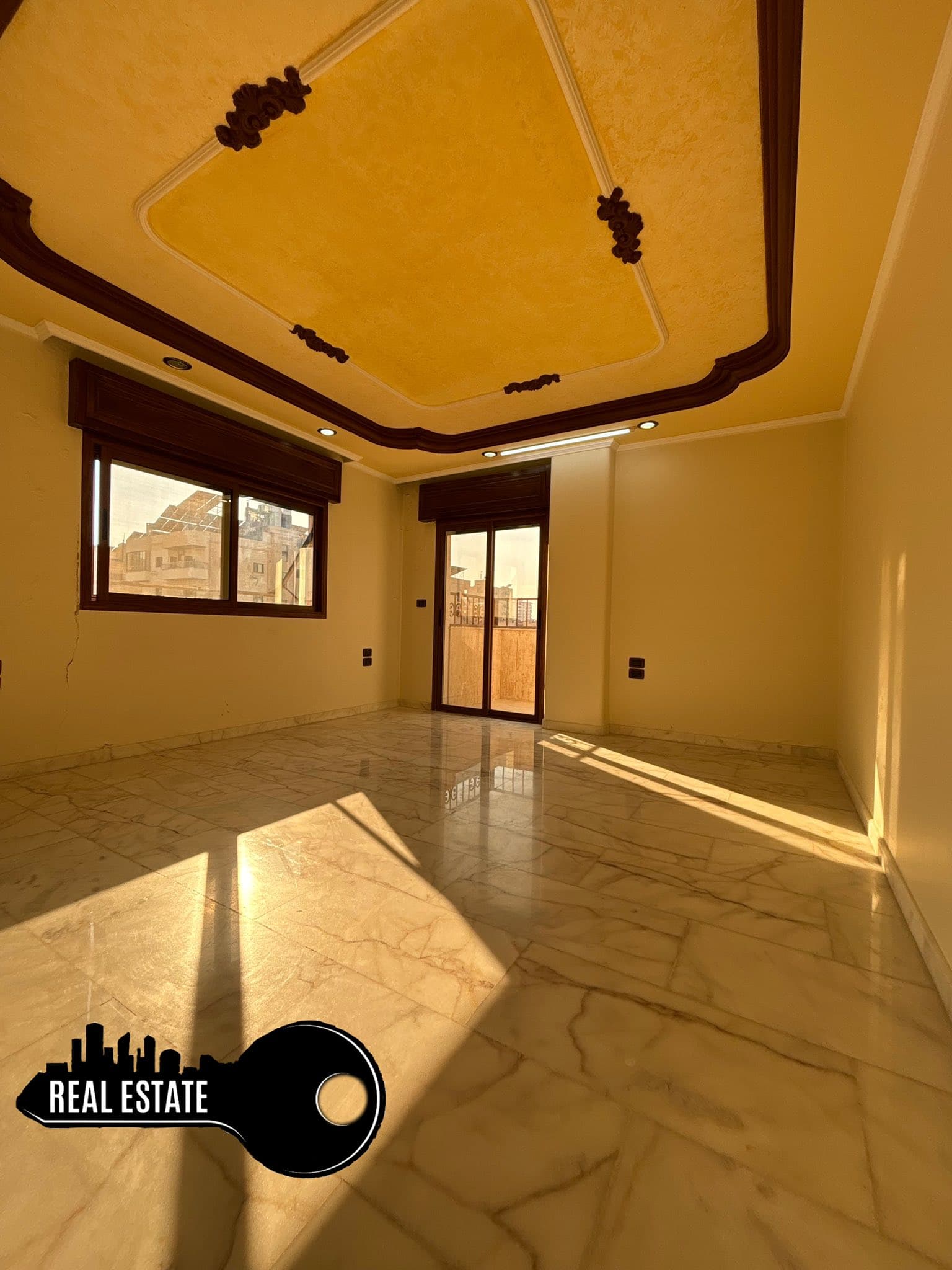 شقة 2 غرف 1 صالات 170م² طابق 3 للبيع