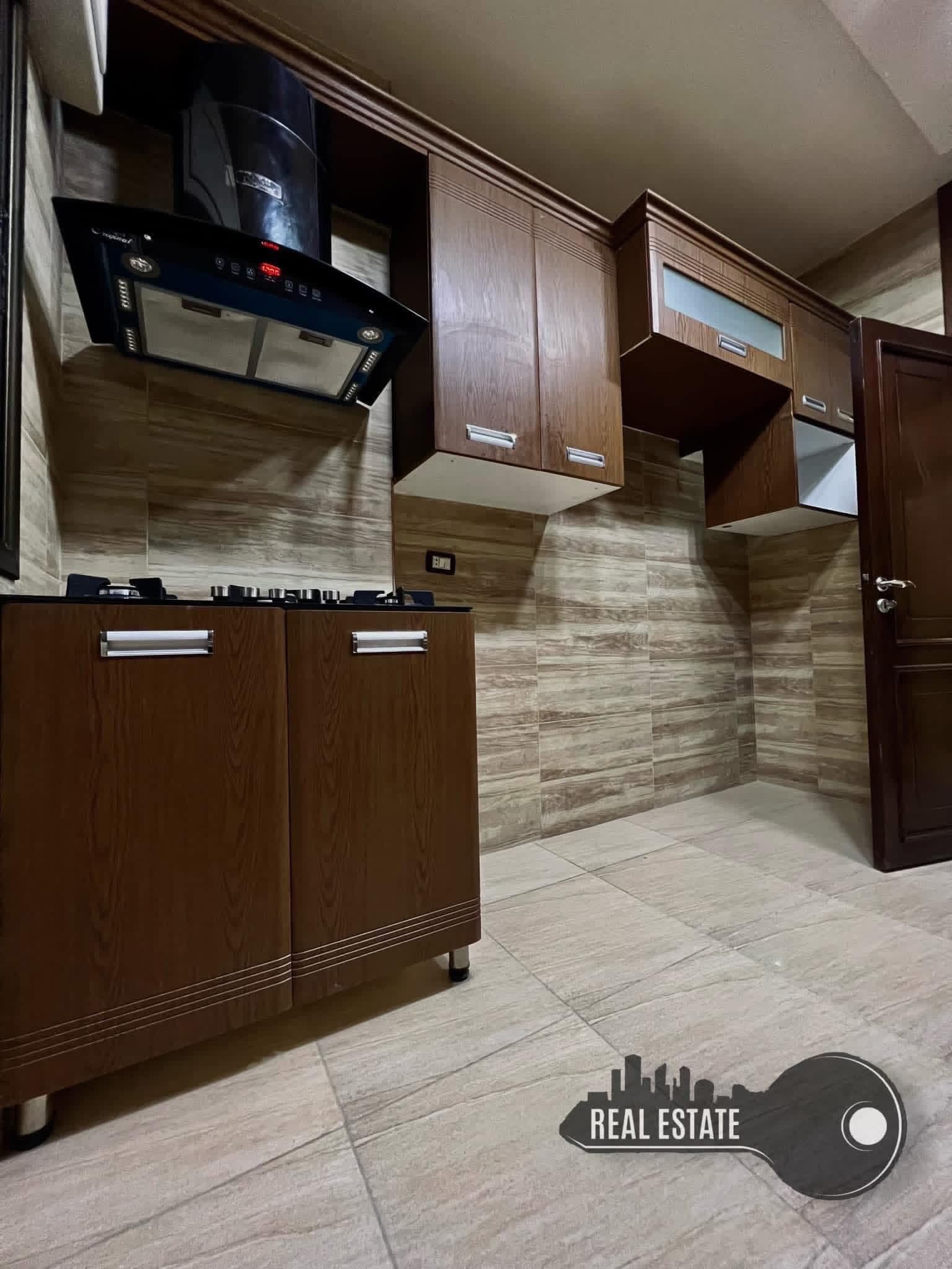 شقة 3 غرف 1 صالات 120م² طابق 3 للبيع