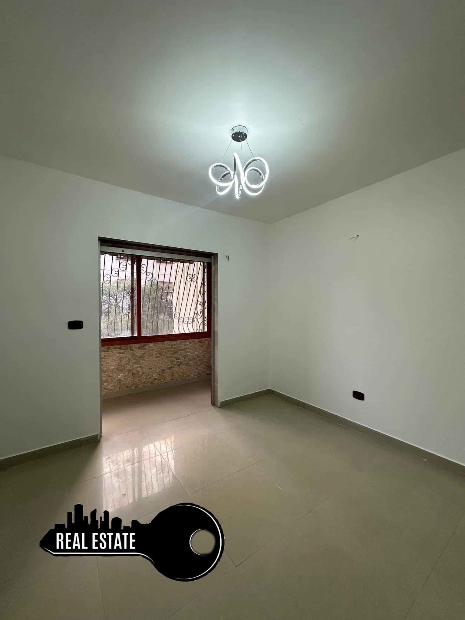 شقة 2 غرف 1 صالات 100م² طابق 1 للبيع