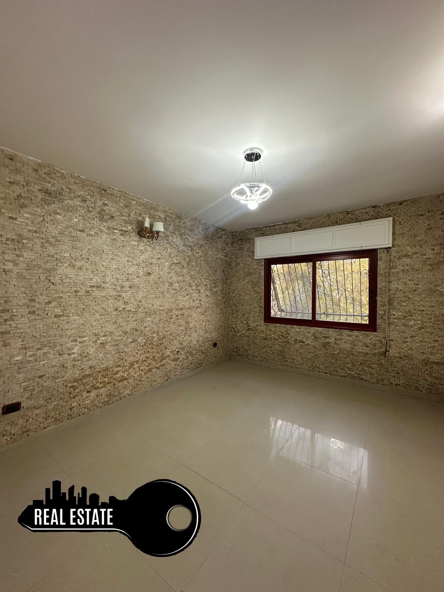 شقة 2 غرف 1 صالات 100م² طابق 1 للبيع