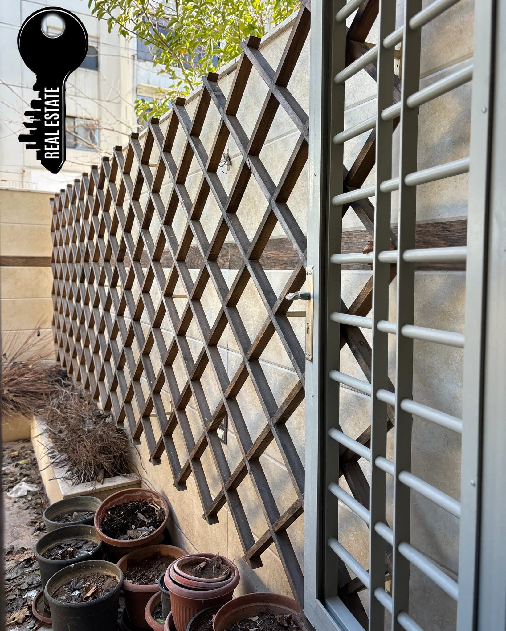 شقة 3 غرف 1 صالات 100م² أرضي للبيع