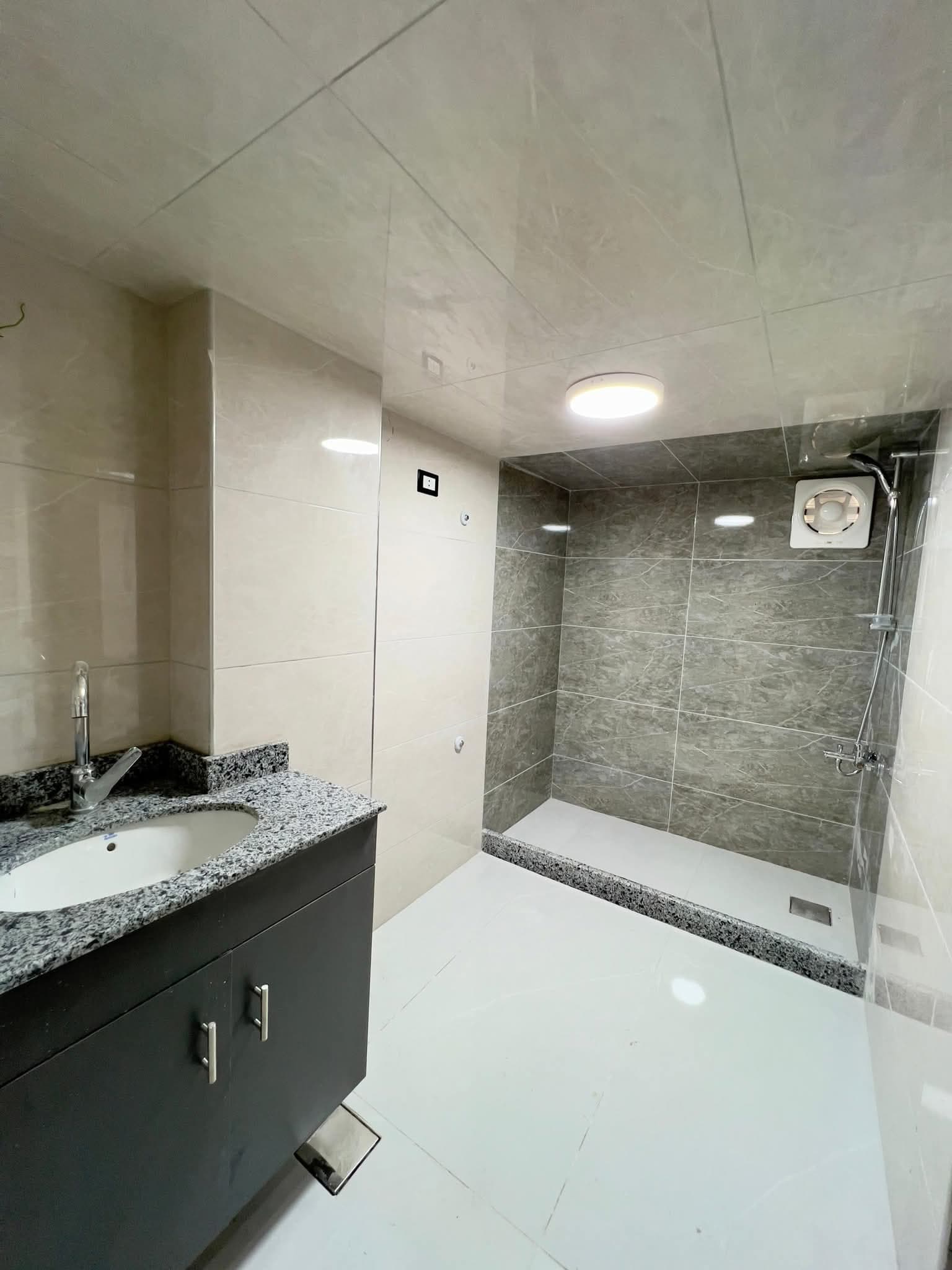 شقة 3 غرف 1 صالات 160م² طابق 1 للبيع