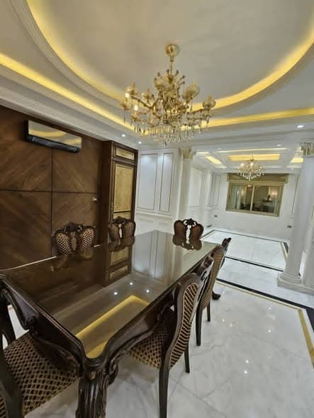 شقة 4 غرف 2 صالات 200م² طابق 4 للبيع