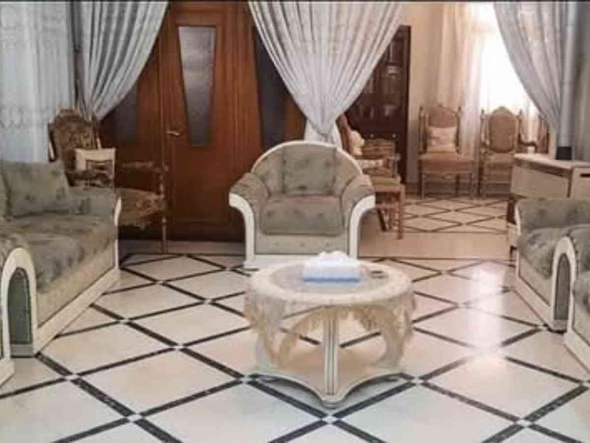 شقة 6 غرف 1 صالات 210م² طابق 2 للبيع